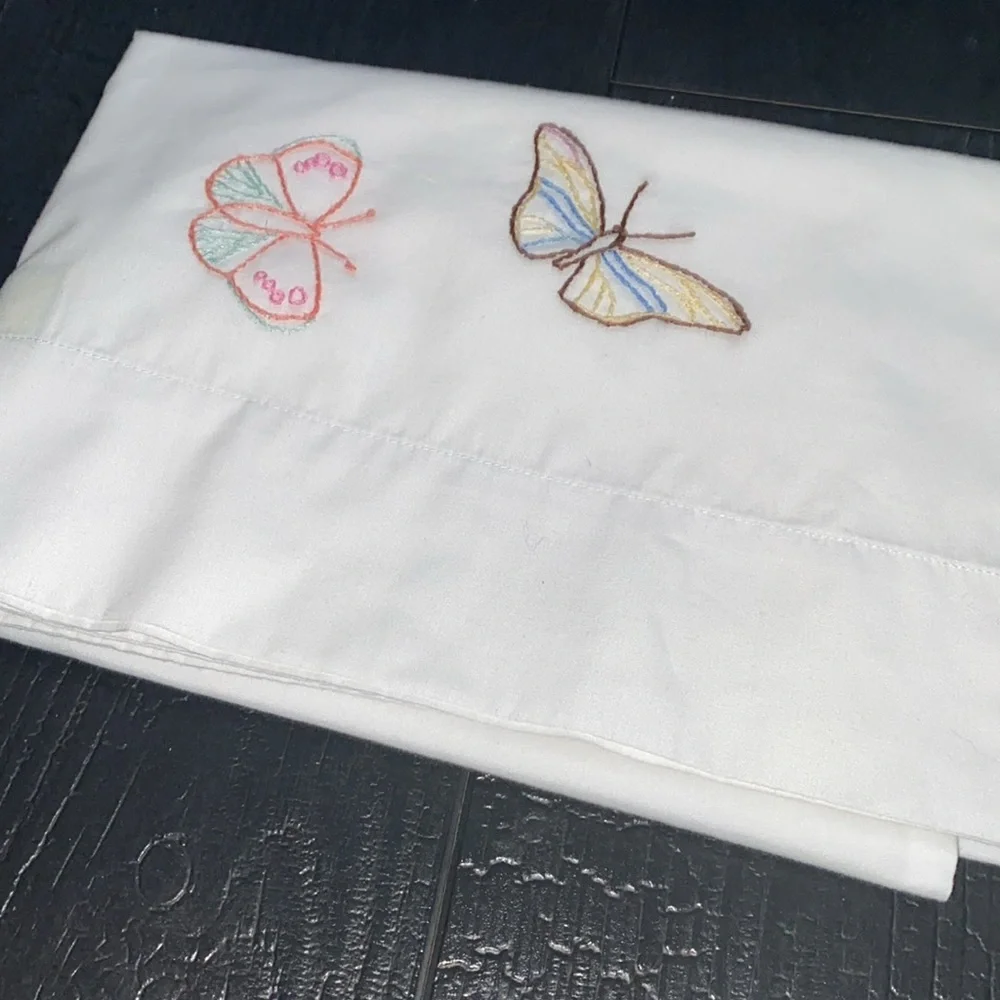 Martha Stewart Butterfly Embroidered Standard Pillowcase (1)‎